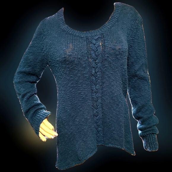 CABI WOMEN'S CABLE KNIT SWEATER SIZE MEDIUM PRE-LOVED - Picture 1 of 12